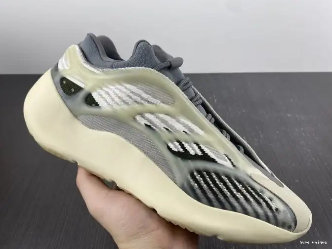 hype ID1674 Adidas Salt Yeezy Fade V3 700 0528